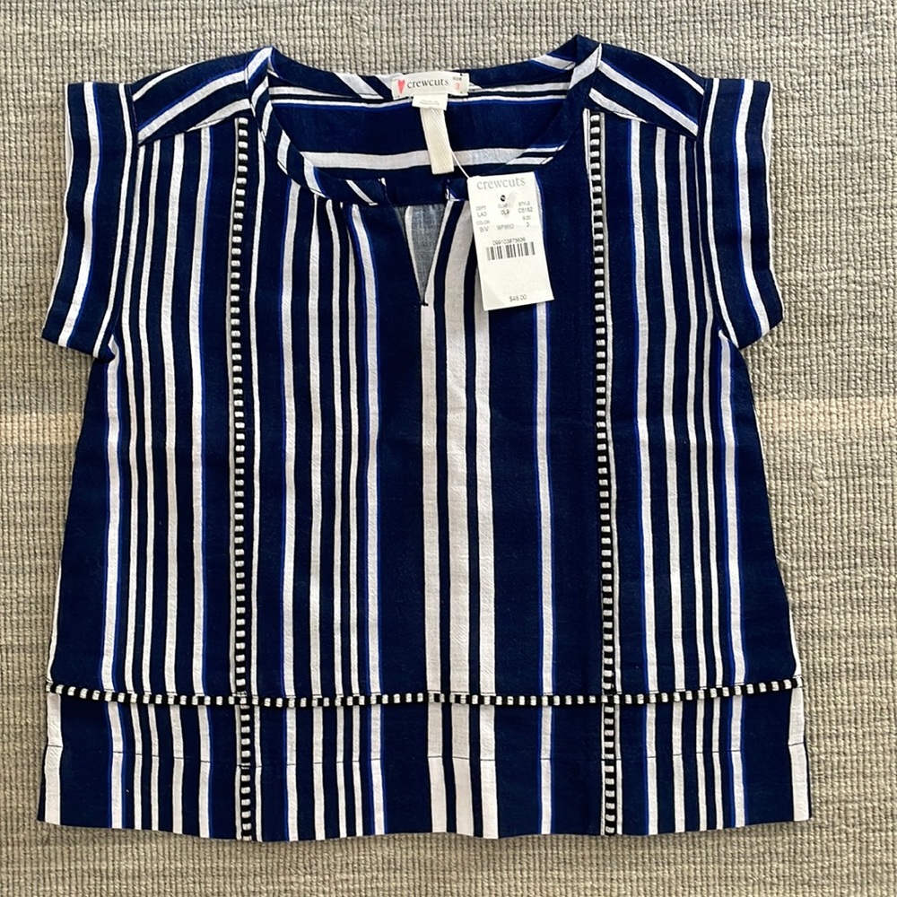 Super cute girls crewcuts top. NWT